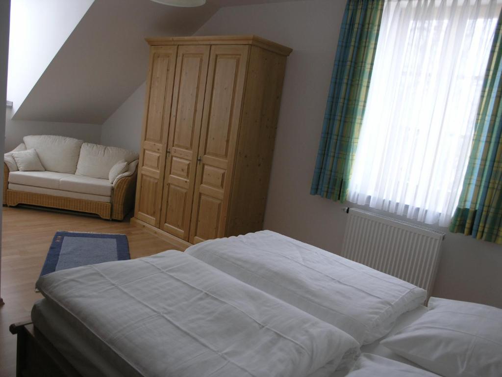 Landgasthof Und Forchhammer 2*